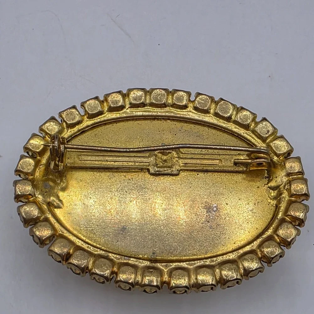 Vintage Oval Yellow Cabochon Brooch Aurora Borealis Rhinestones‎ Pin Glamorous
